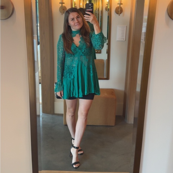 Meet your Posher, Vera - Picture 2 of 2